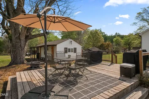 2795 Johnny Baker Road Willow Springs NC 27592