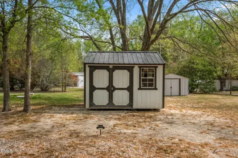 2795 Johnny Baker Road Willow Springs NC 27592