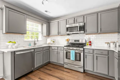 816 Hawthorn Ridge Drive Whitsett NC 27377