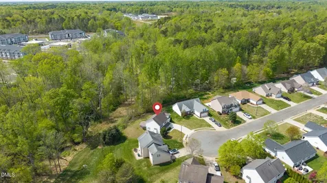816 Hawthorn Ridge Drive Whitsett NC 27377