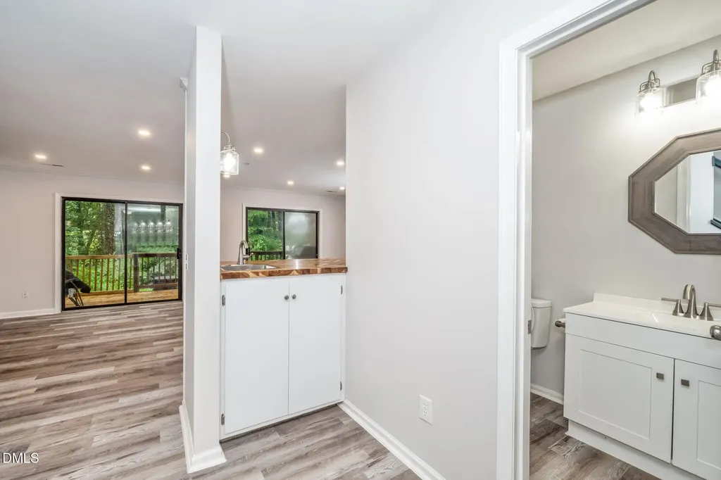5961 Dixon Drive Raleigh NC 27609