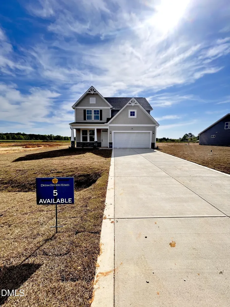 102 Maverick Lane Dunn NC 28334