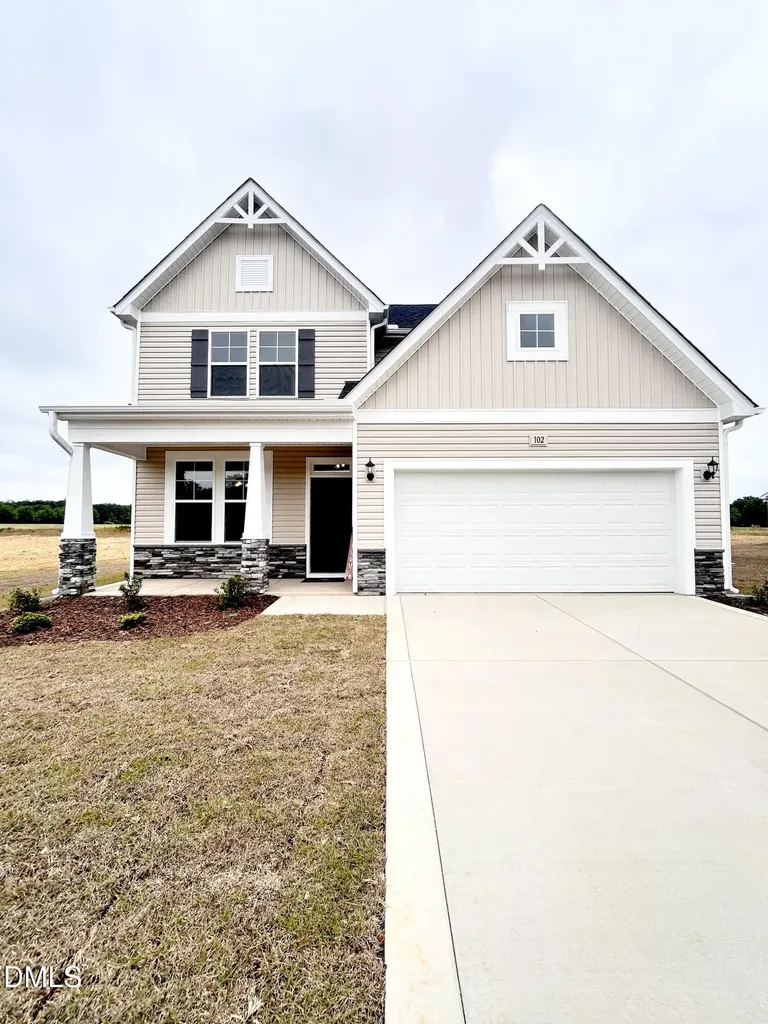 102 Maverick Lane Dunn NC 28334