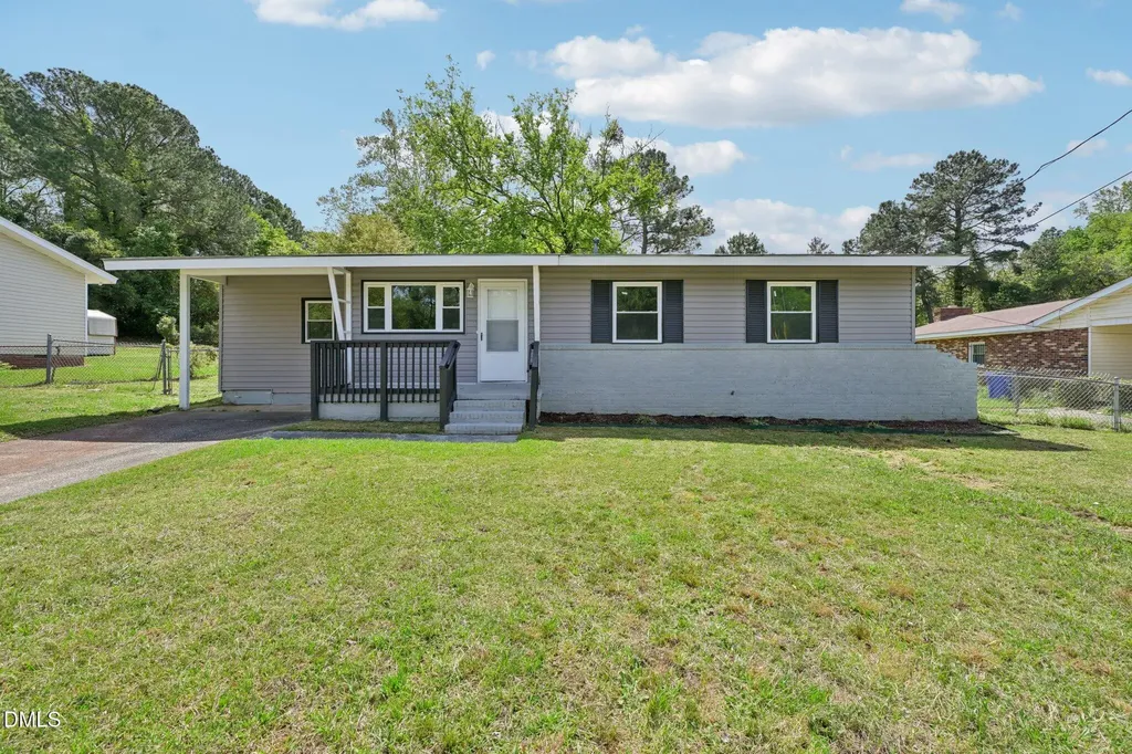 2809 Coronada Parkway Fayetteville NC 28312