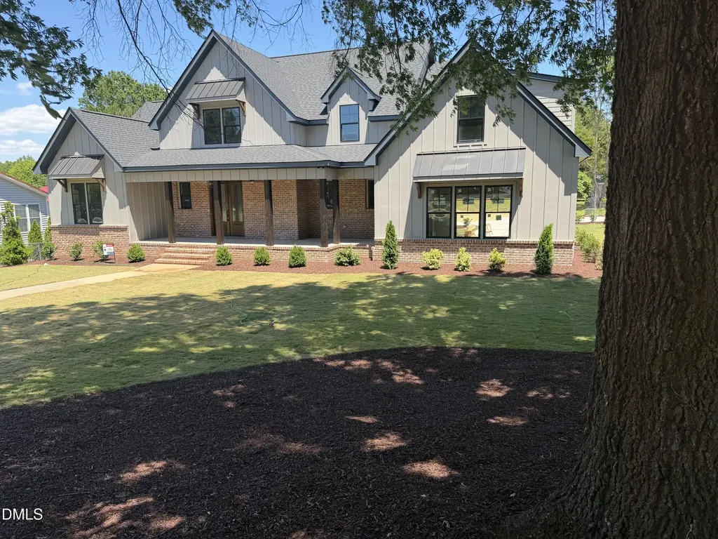 215 Grigsby Avenue Holly Springs NC 27540