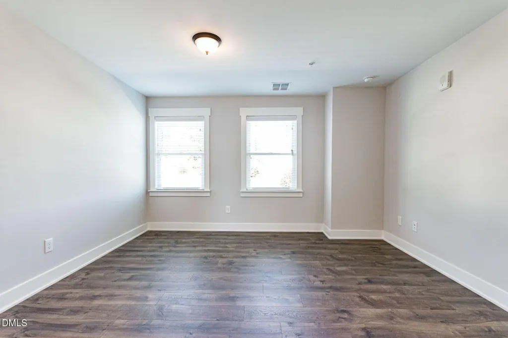 641 N O'neil Street Clayton NC 27520