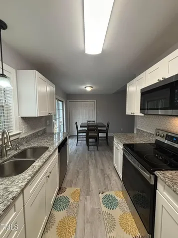 20 Hollyfield Lane Youngsville NC 27596