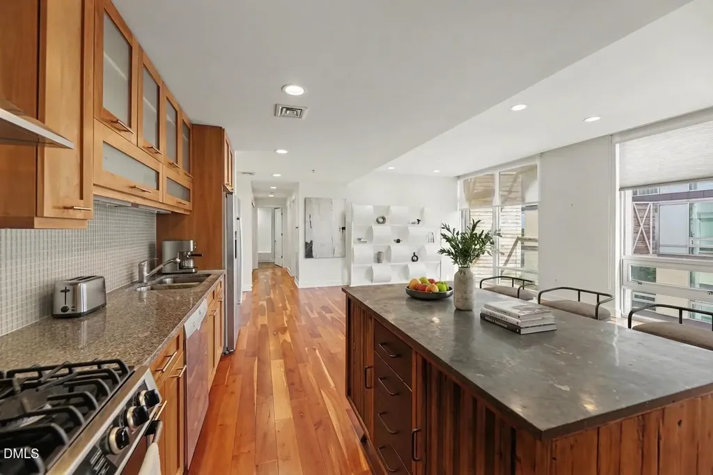 601 W Rosemary Chapel Hill NC 27516