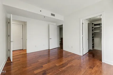 601 W Rosemary Chapel Hill NC 27516