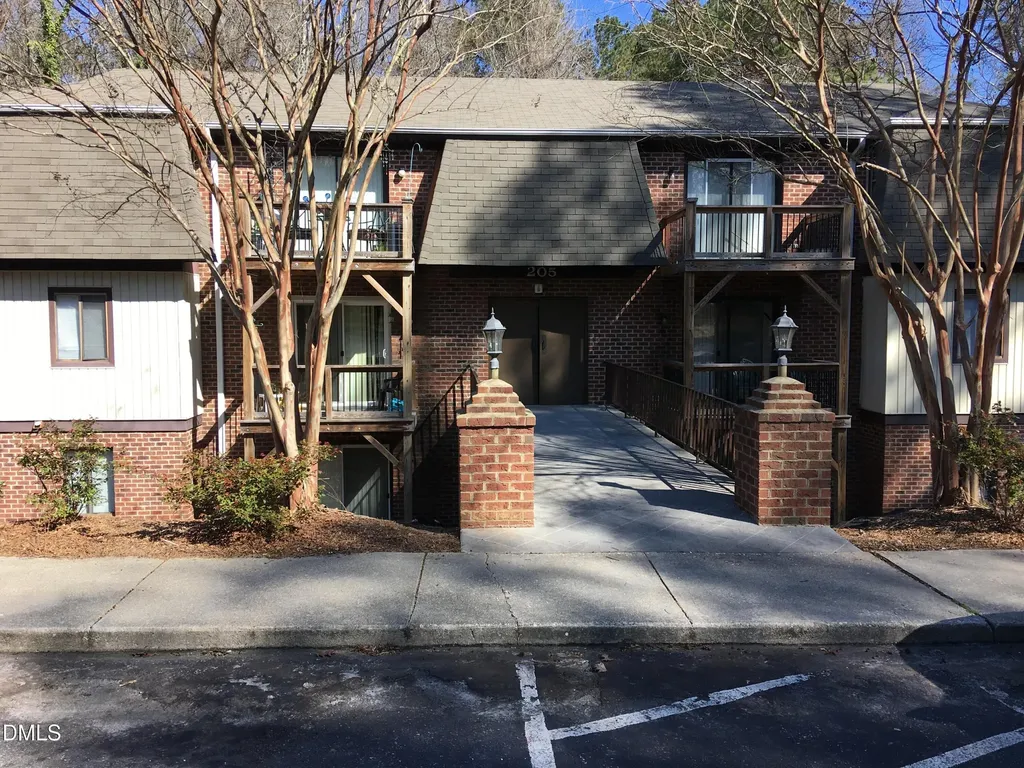 205 E Ransom Street Fuquay Varina NC 27526