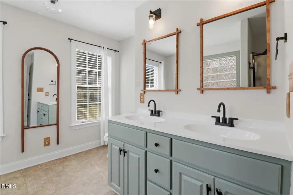 67 E Trafalgar Court Clayton NC 27520