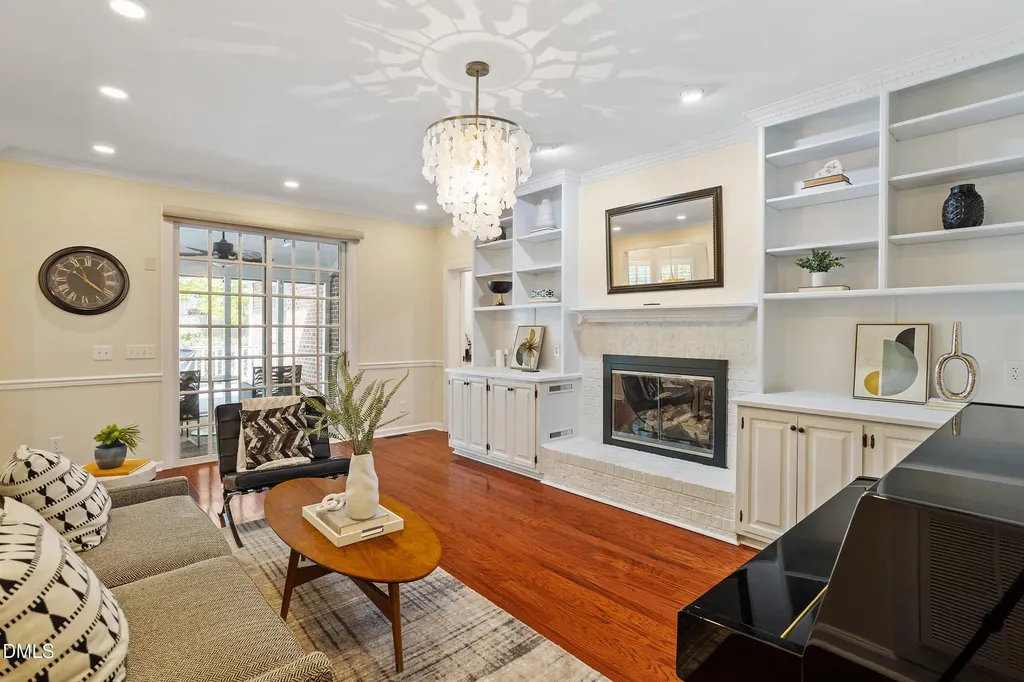 824 Pinehurst Drive Chapel Hill NC 27517