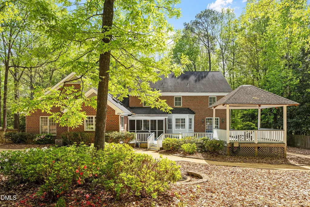 824 Pinehurst Drive Chapel Hill NC 27517