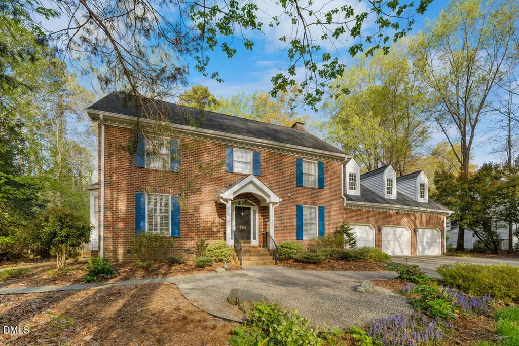 824 Pinehurst Drive Chapel Hill NC 27517