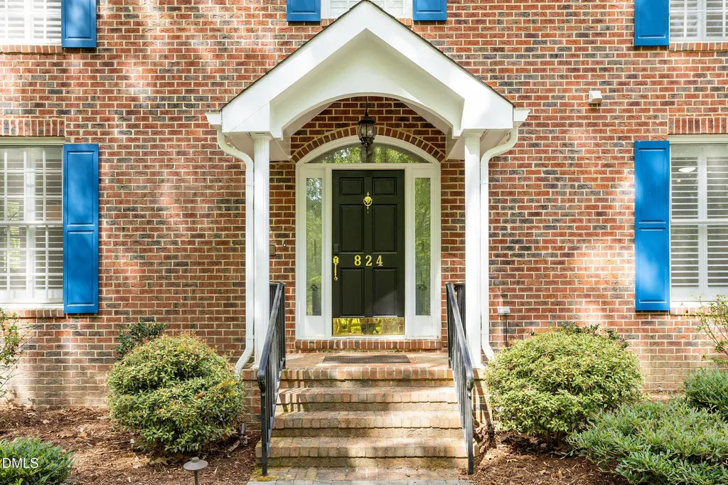 824 Pinehurst Drive Chapel Hill NC 27517