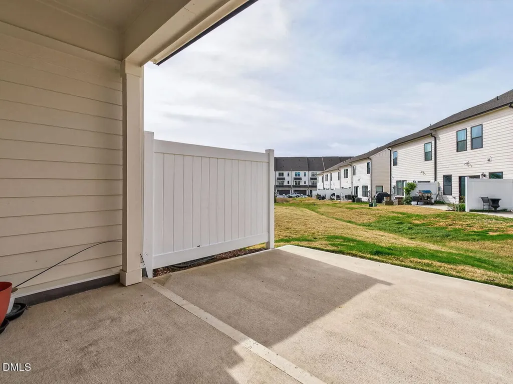 38 N District Avenue Clayton NC 27527
