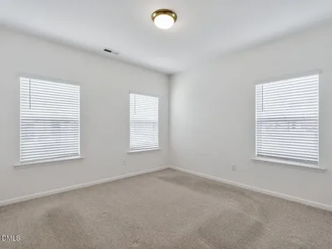 38 N District Avenue Clayton NC 27527