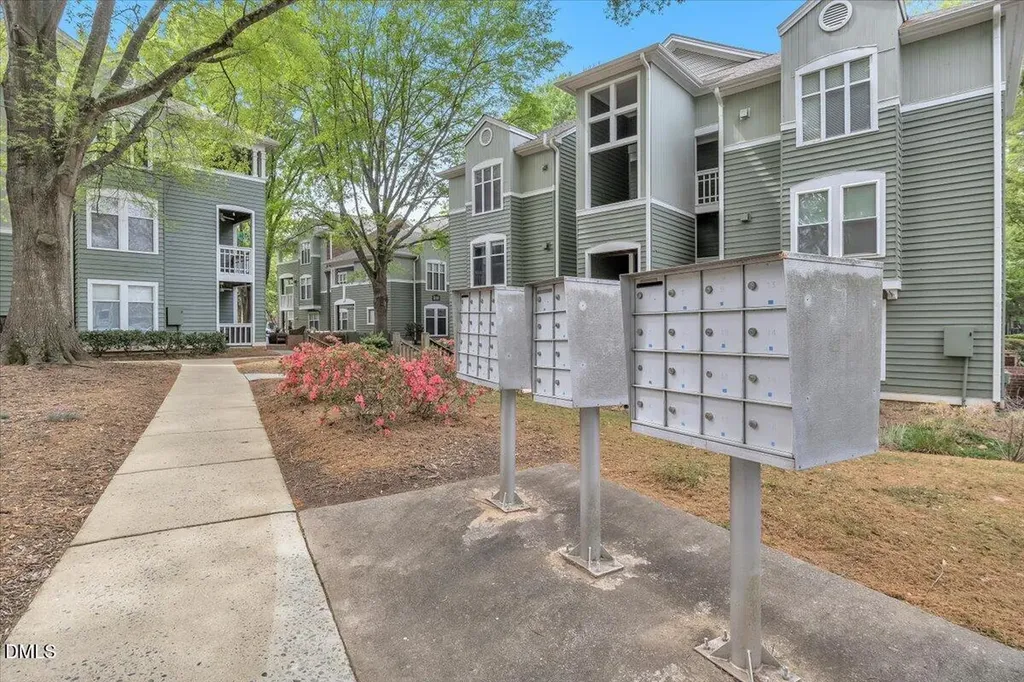 1201 Westview Lane Raleigh NC 27605