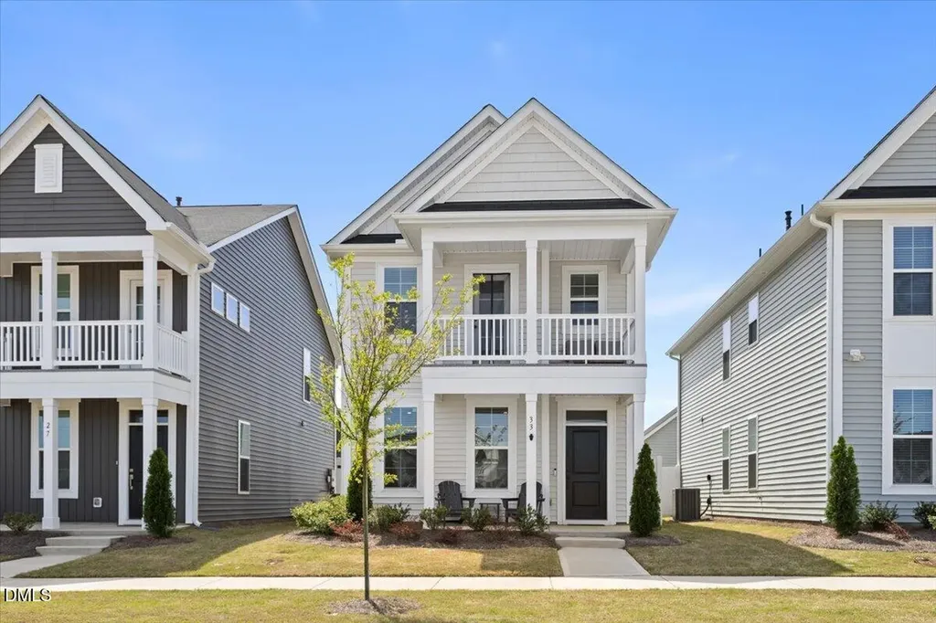 33 Pear Blossom Parkway Clayton NC 27520