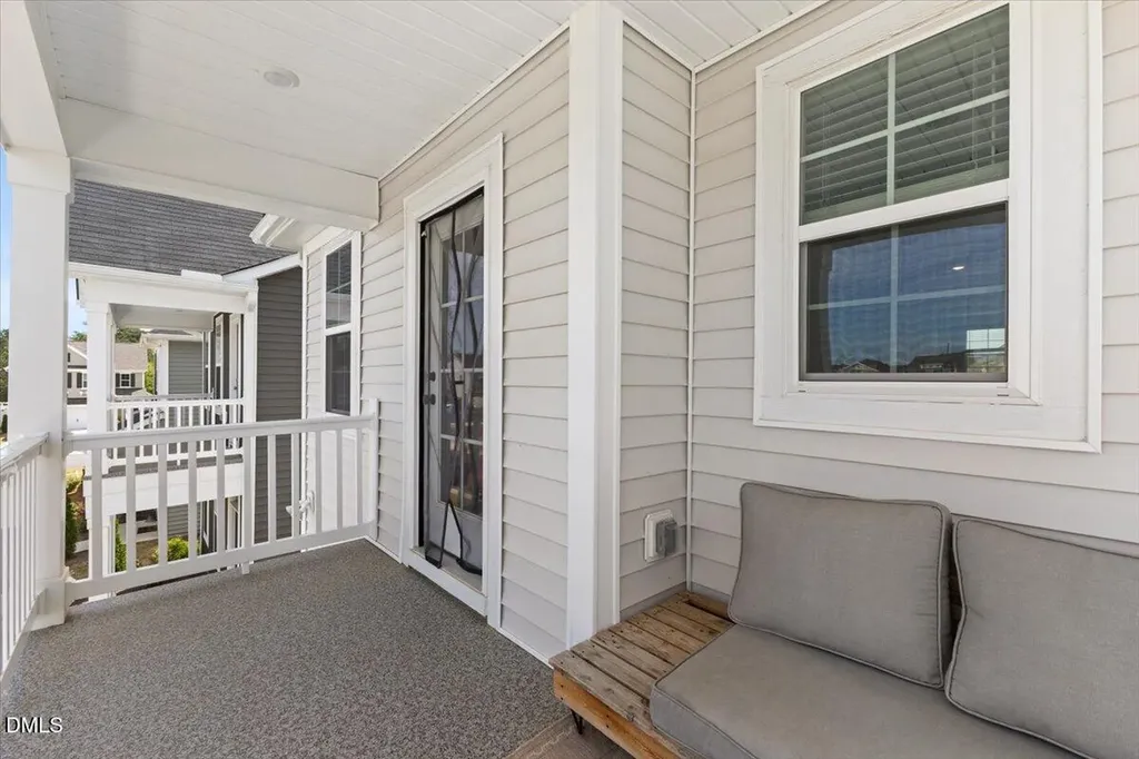 33 Pear Blossom Parkway Clayton NC 27520