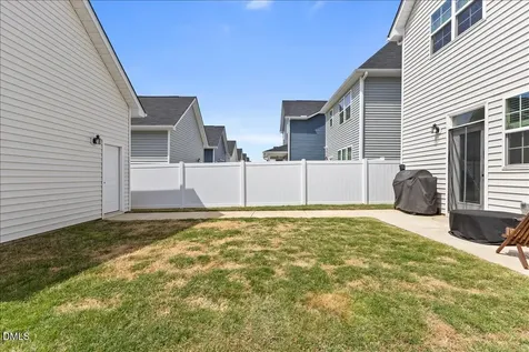 33 Pear Blossom Parkway Clayton NC 27520