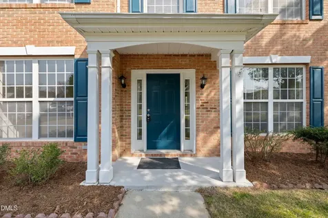 402 Sherwood Forest Place Cary NC 27519