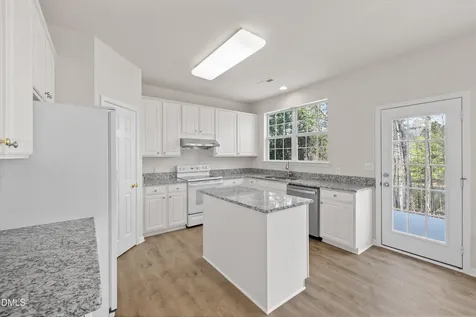402 Sherwood Forest Place Cary NC 27519