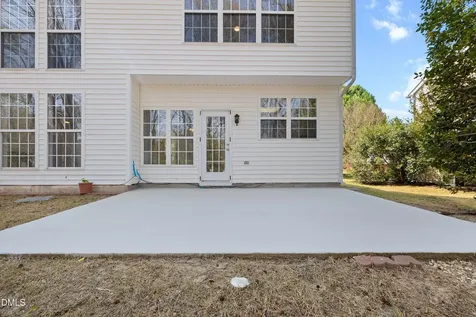 402 Sherwood Forest Place Cary NC 27519