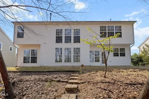 402 Sherwood Forest Place Cary NC 27519