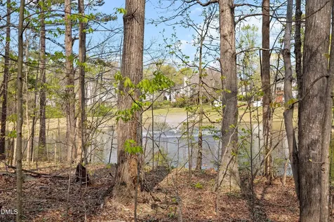 402 Sherwood Forest Place Cary NC 27519