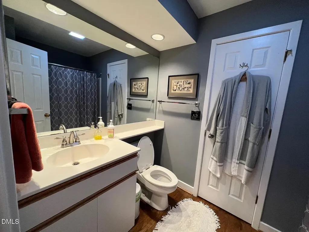 23 Bloomsbury Court Chapel Hill NC 27517