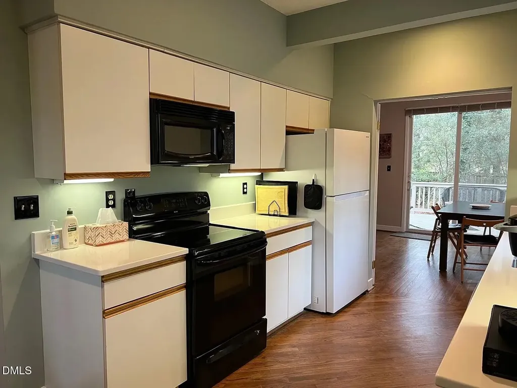 23 Bloomsbury Court Chapel Hill NC 27517