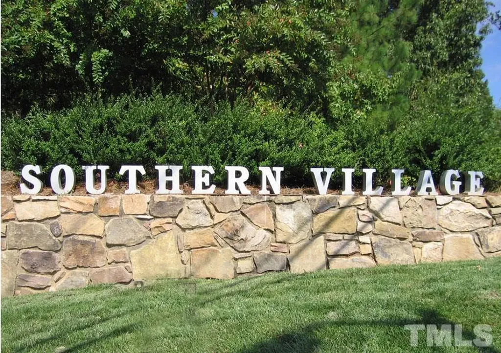 111 Tharrington Drive Chapel Hill NC 27516
