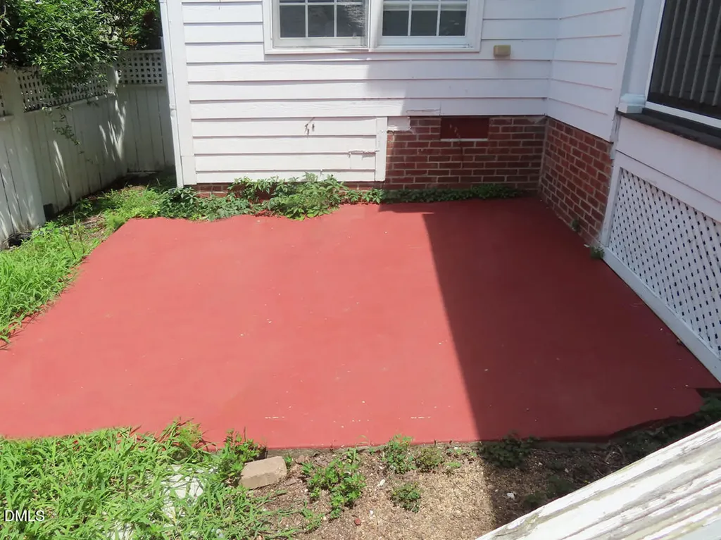 111 Tharrington Drive Chapel Hill NC 27516