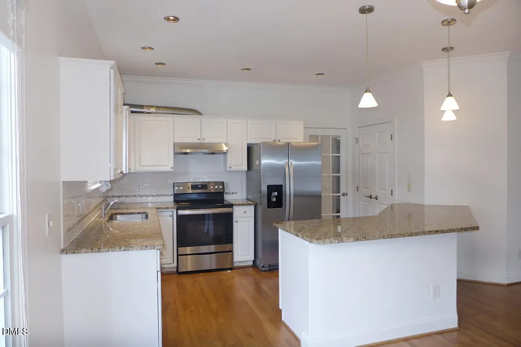 111 Tharrington Drive Chapel Hill NC 27516