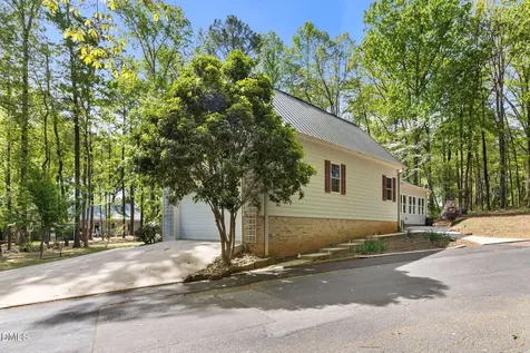 104 Greenside Lane Sanford NC 27332