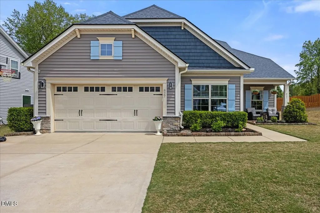 827 Tupelo Glen Court Fuquay Varina NC 27526