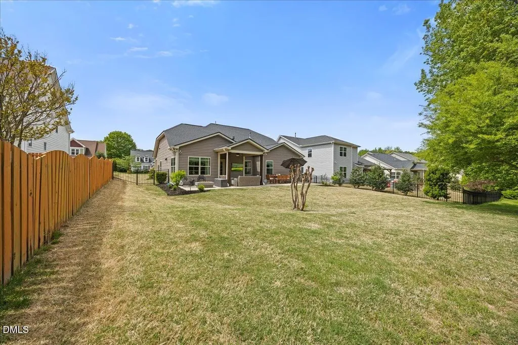 827 Tupelo Glen Court Fuquay Varina NC 27526