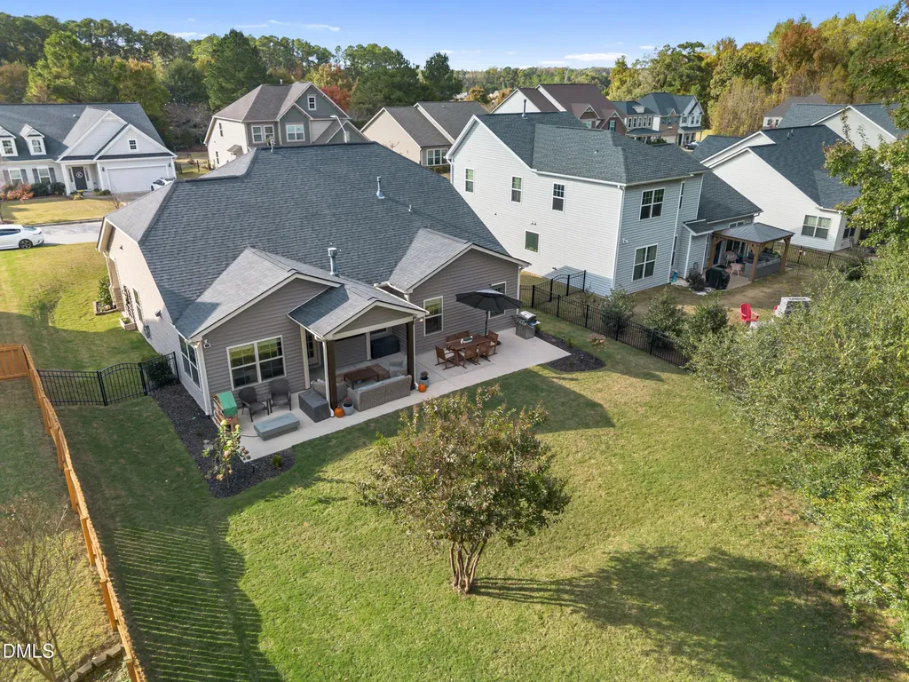 827 Tupelo Glen Court Fuquay Varina NC 27526