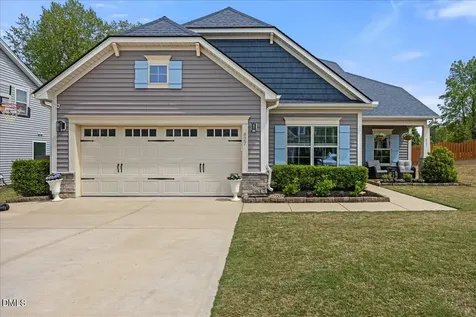 827 Tupelo Glen Court Fuquay Varina NC 27526
