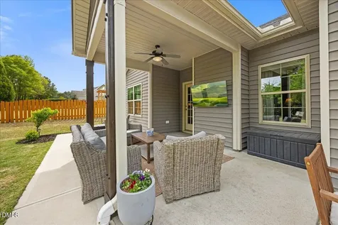 827 Tupelo Glen Court Fuquay Varina NC 27526