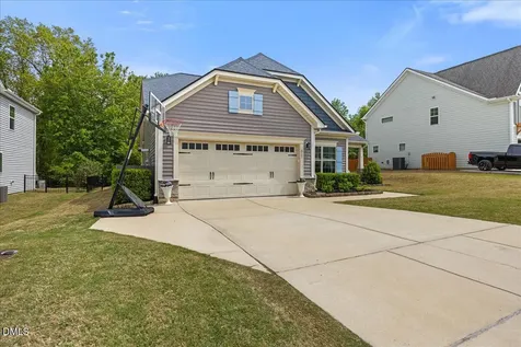 827 Tupelo Glen Court Fuquay Varina NC 27526