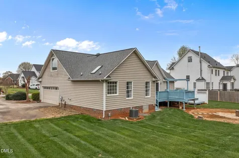 3813 Long Meadow Drive Mebane NC 27302