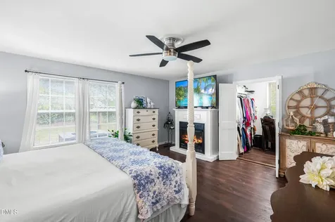 2733 Johnny Baker Road Willow Springs NC 27592