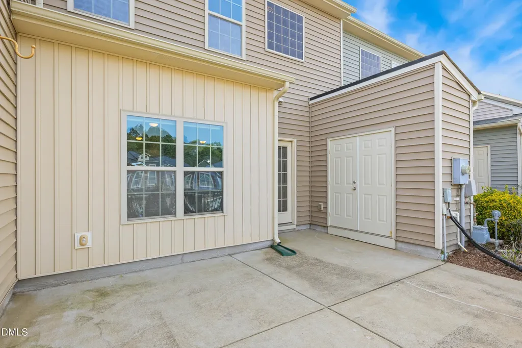 202 Beaconwood Lane Holly Springs NC 27540