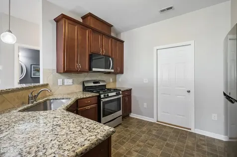 202 Beaconwood Lane Holly Springs NC 27540