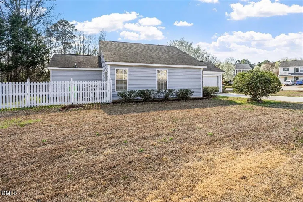 5212 Marthonna Way Raleigh NC 27616