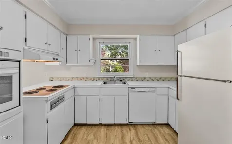 2805 Amherst Avenue Burlington NC 27215