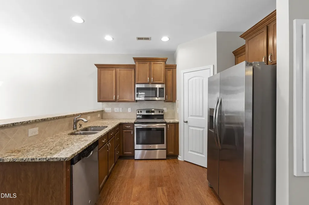 505 Hunters Ridge Drive Fuquay Varina NC 27526