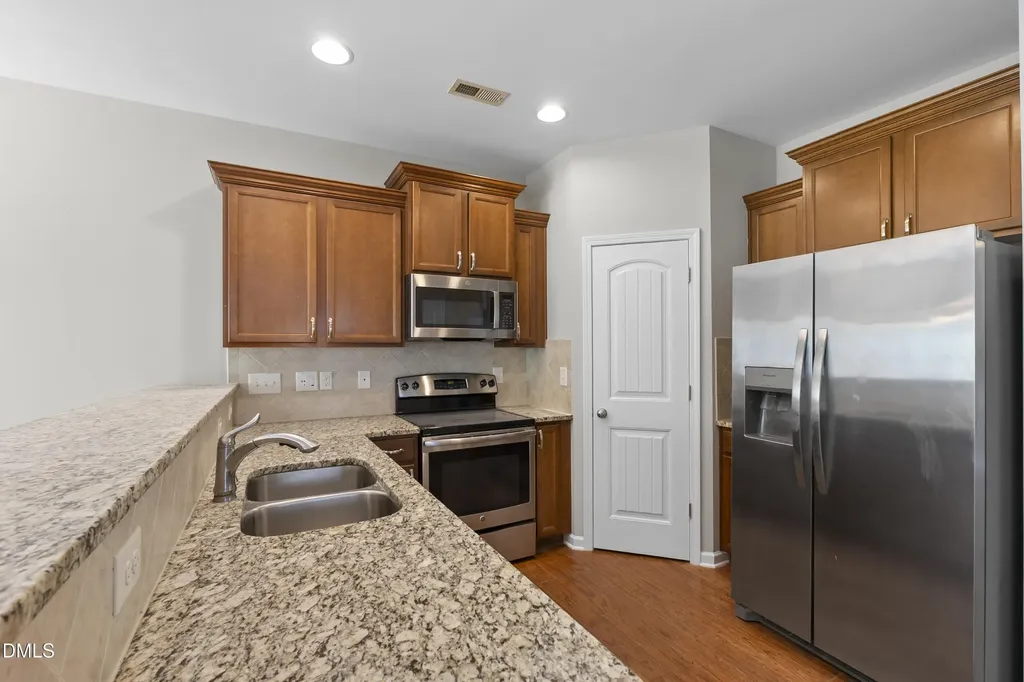 505 Hunters Ridge Drive Fuquay Varina NC 27526